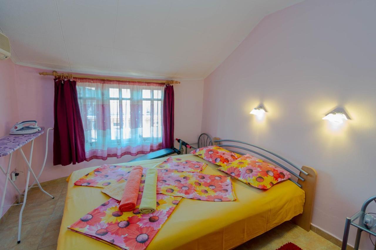 Fener Guest House Pomorie Esterno foto