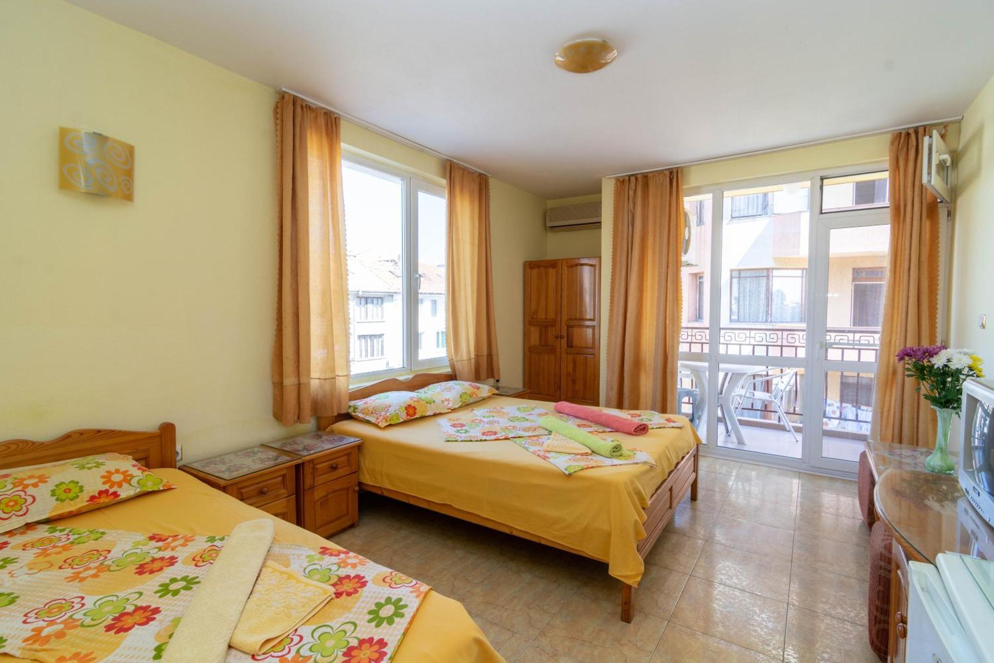 Fener Guest House Pomorie Esterno foto