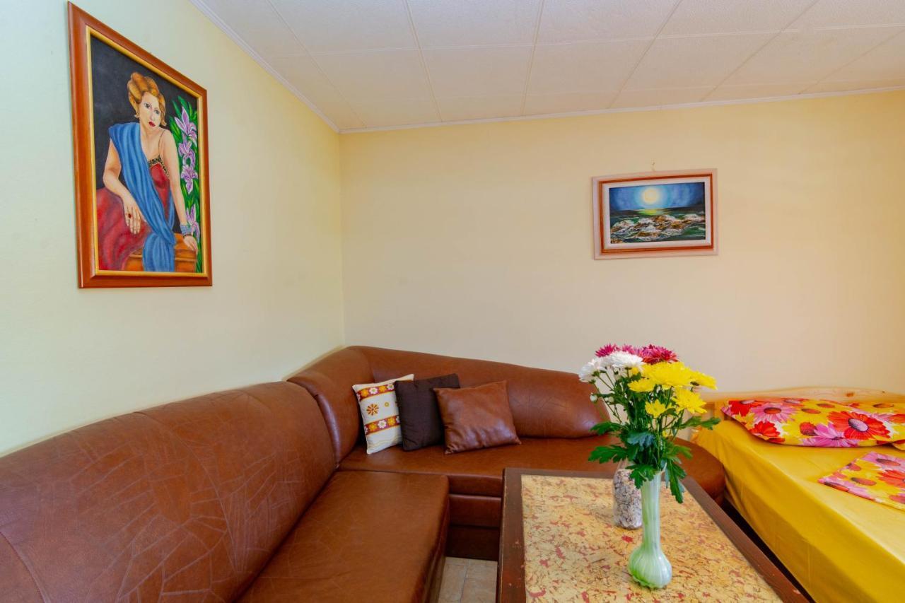 Fener Guest House Pomorie Esterno foto