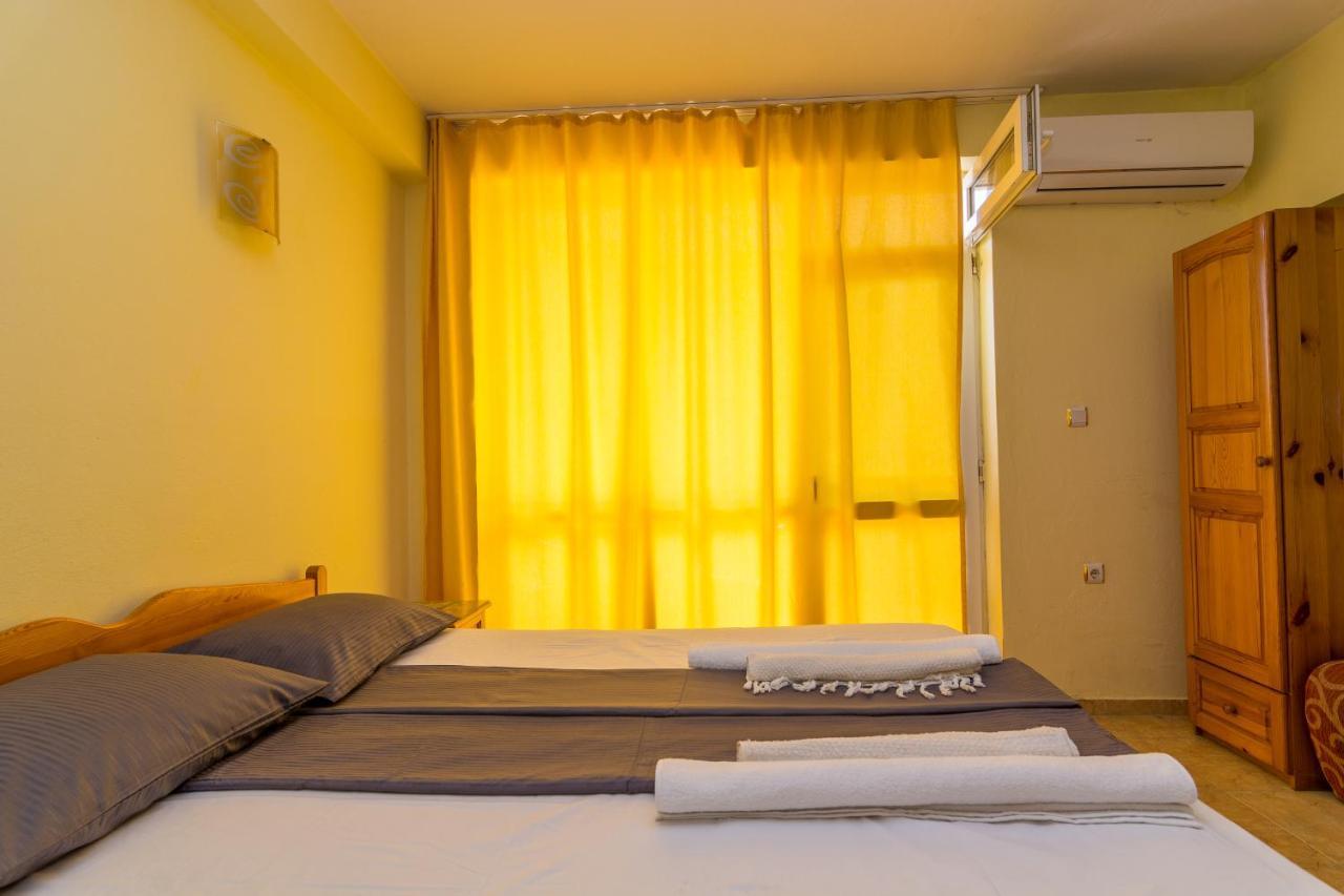 Fener Guest House Pomorie Esterno foto