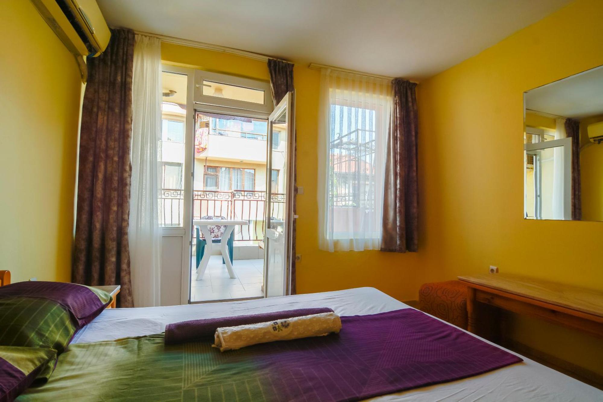 Fener Guest House Pomorie Esterno foto