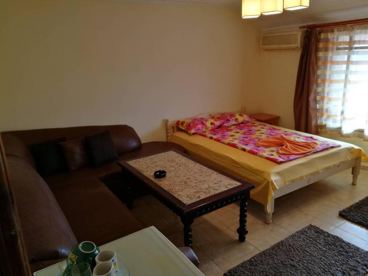 Fener Guest House Pomorie Esterno foto